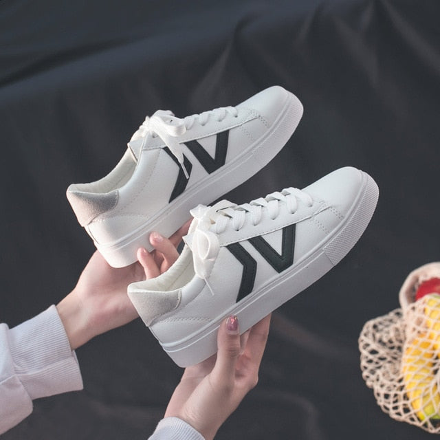 HOT Women Sneakers 2020 Fashion Breathble Vulcanized Shoes Women Pu leather Platform Shoes Women Lace up Casual Shoes White